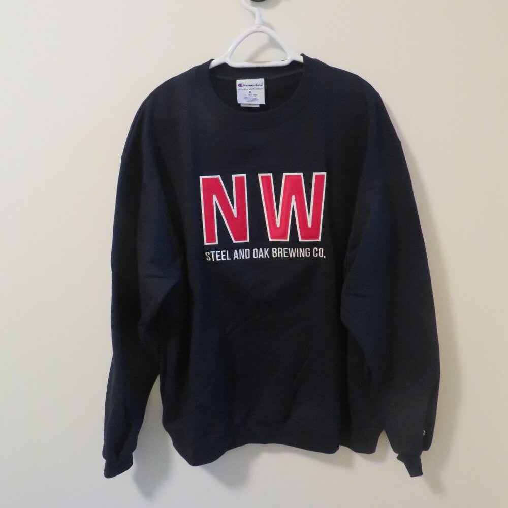 CHAMPION Embroidered Steel & Oak Brewery Crew Neck Sweatshirt. Like New. XL.